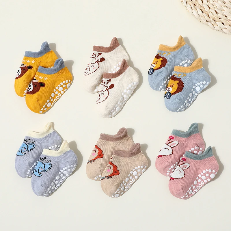 Calcetines antideslizantes de algodón para bebés con dibujos - imagen 4