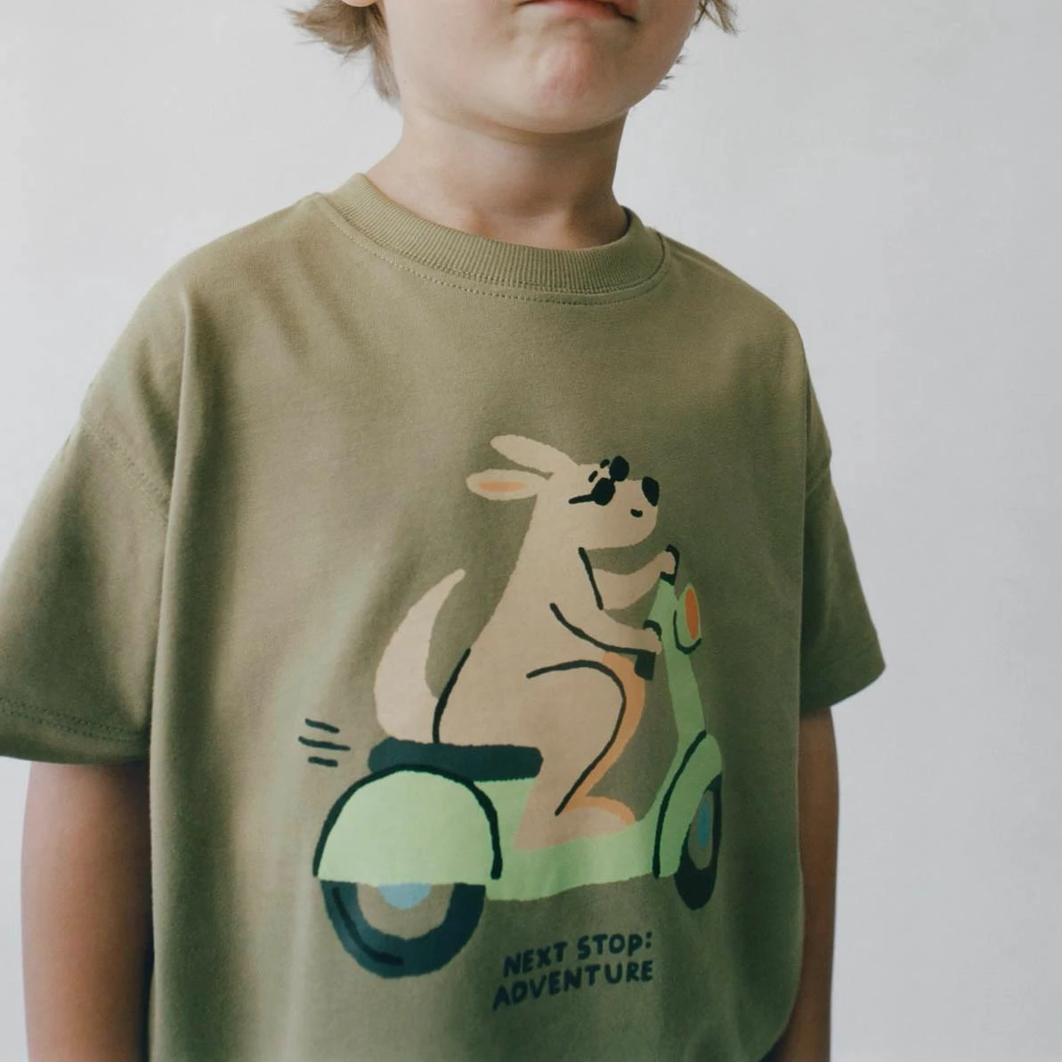 Camiseta de niño algodón con dibujos animados y cuello redondo - imagen 3