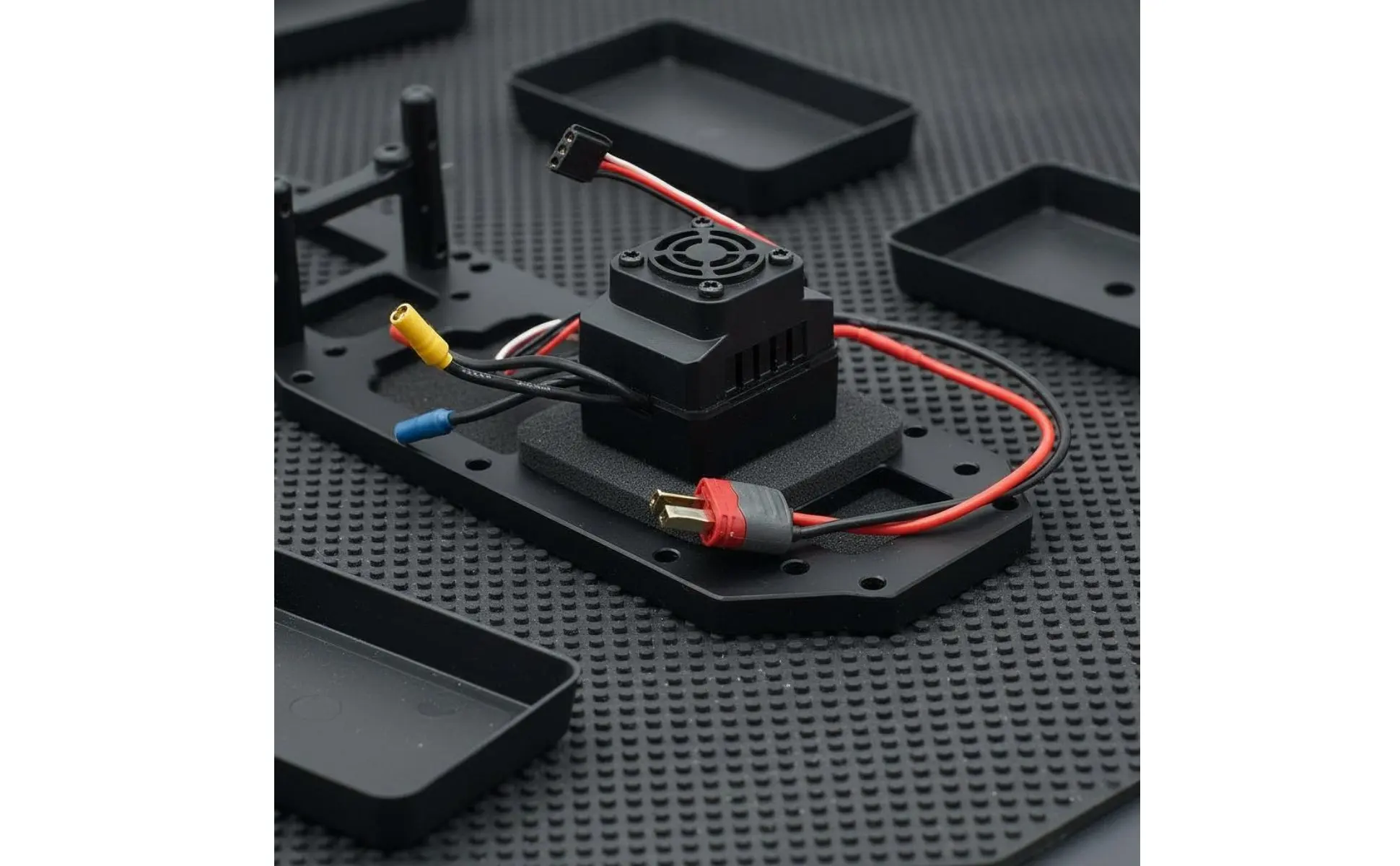 Controlador RC brushless para montaje en vehículos