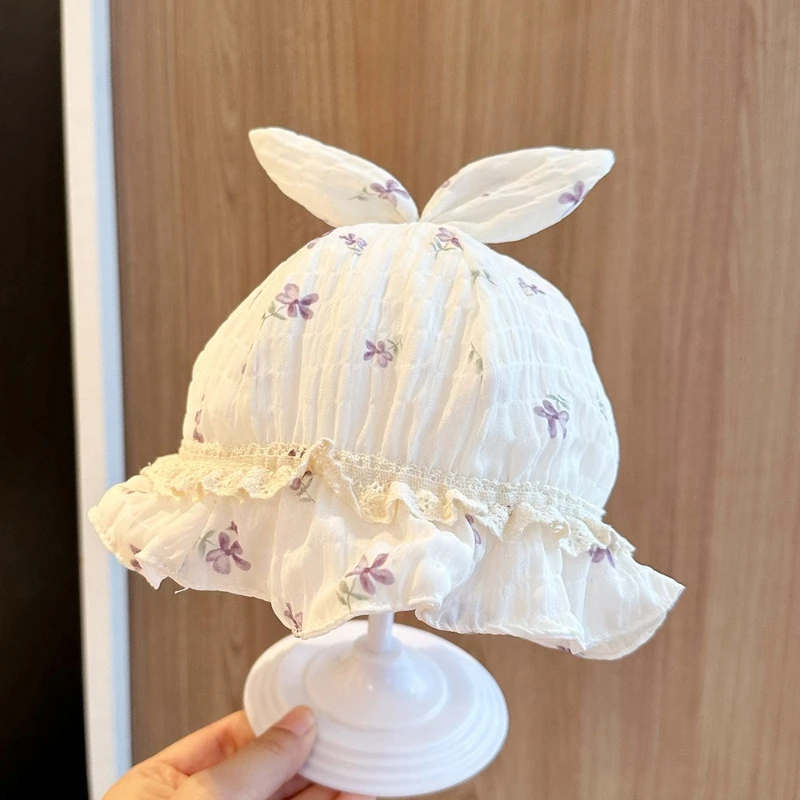 Gorrito de algodón para recién nacido con estampado floral