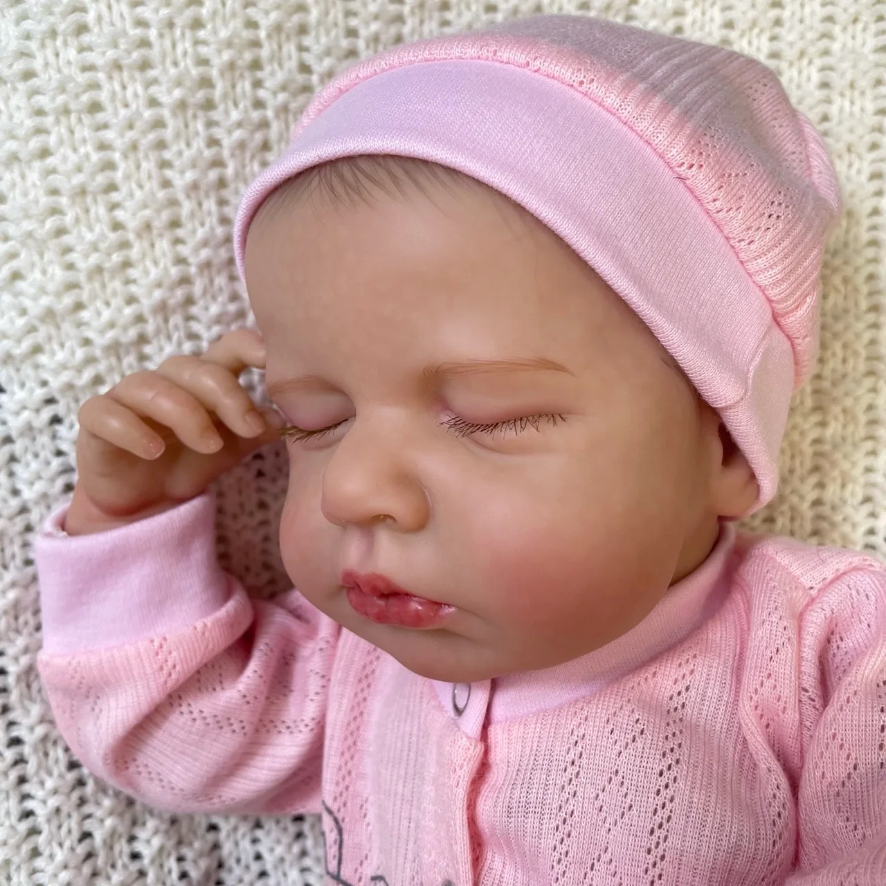 Muñeca reborn LouLou de vinilo realista con piel 3D - imagen 4