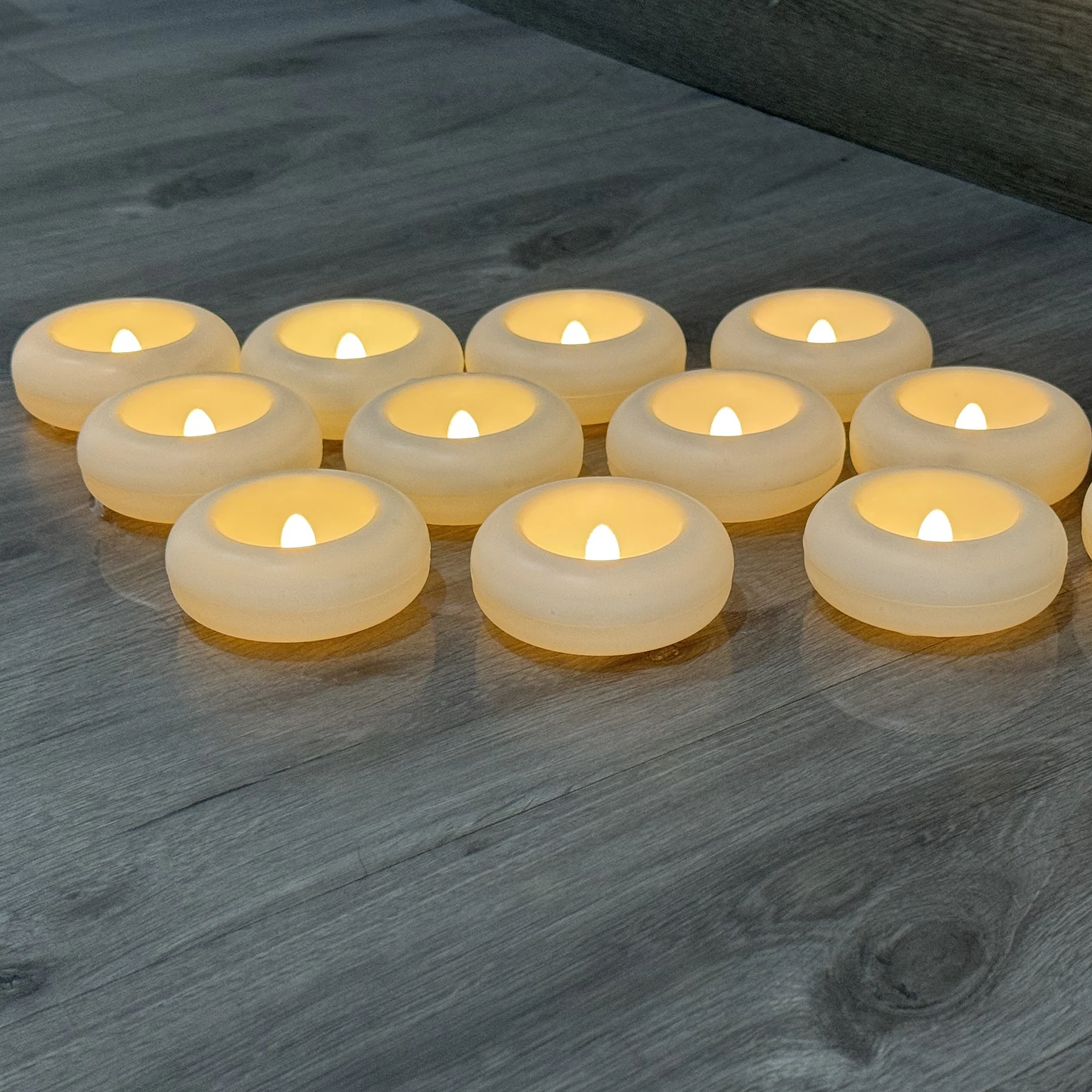 Vela LED flotante impermeable – Iluminación sin llama segura - imagen 2