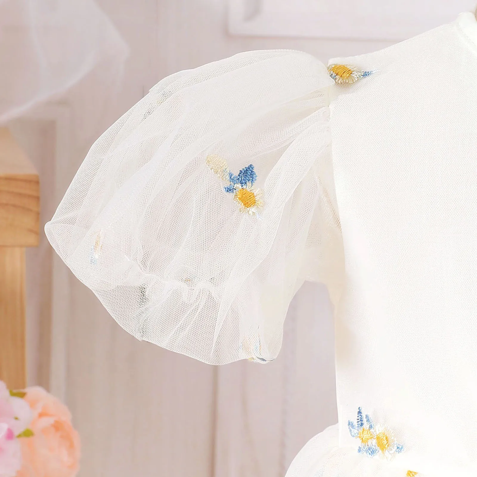 Vestido bordado de flores para niña – Comuniones y celebraciones - imagen 4