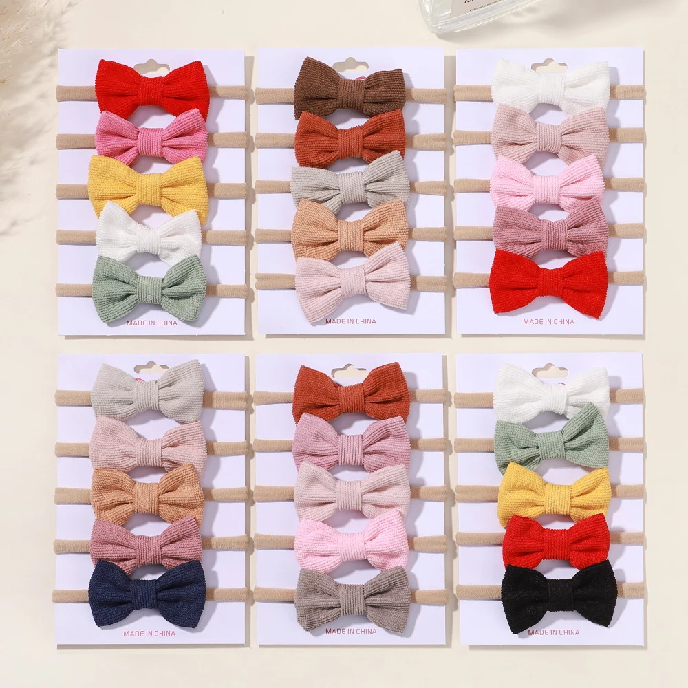 Variedad de diademas tejidas para bebé del set