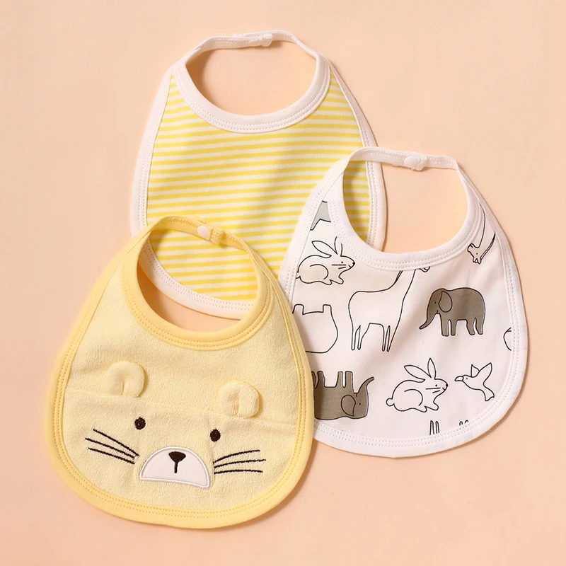 Babero de algodón con diseño estampado para bebé