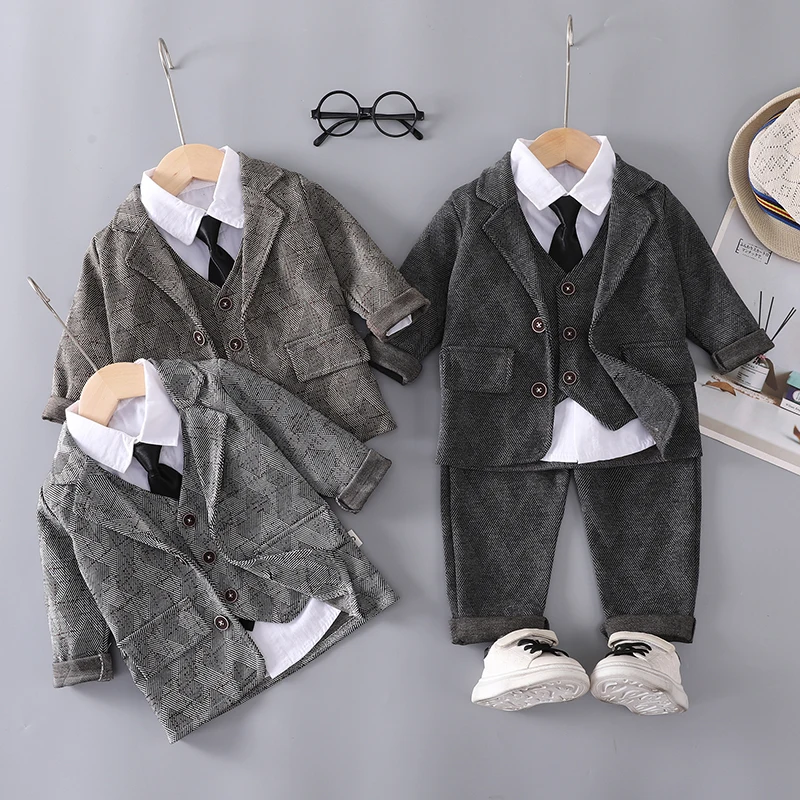 Conjunto niño otoño: abrigo, chaleco, camisa y pantalón - imagen 3