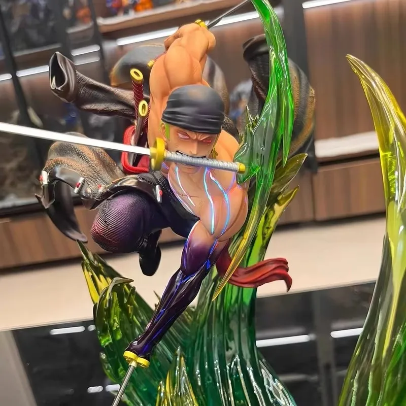 Detalle de la figura y el diseño de la colección