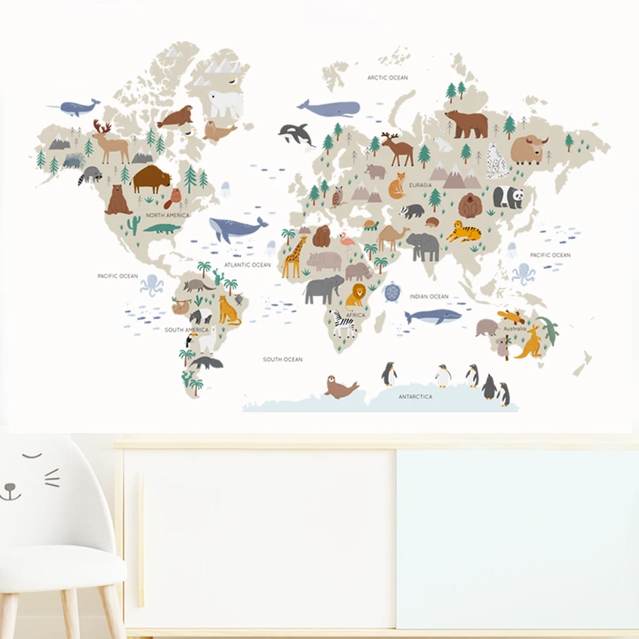 Escena completa con mapa y animales coordinados con ropa de cama