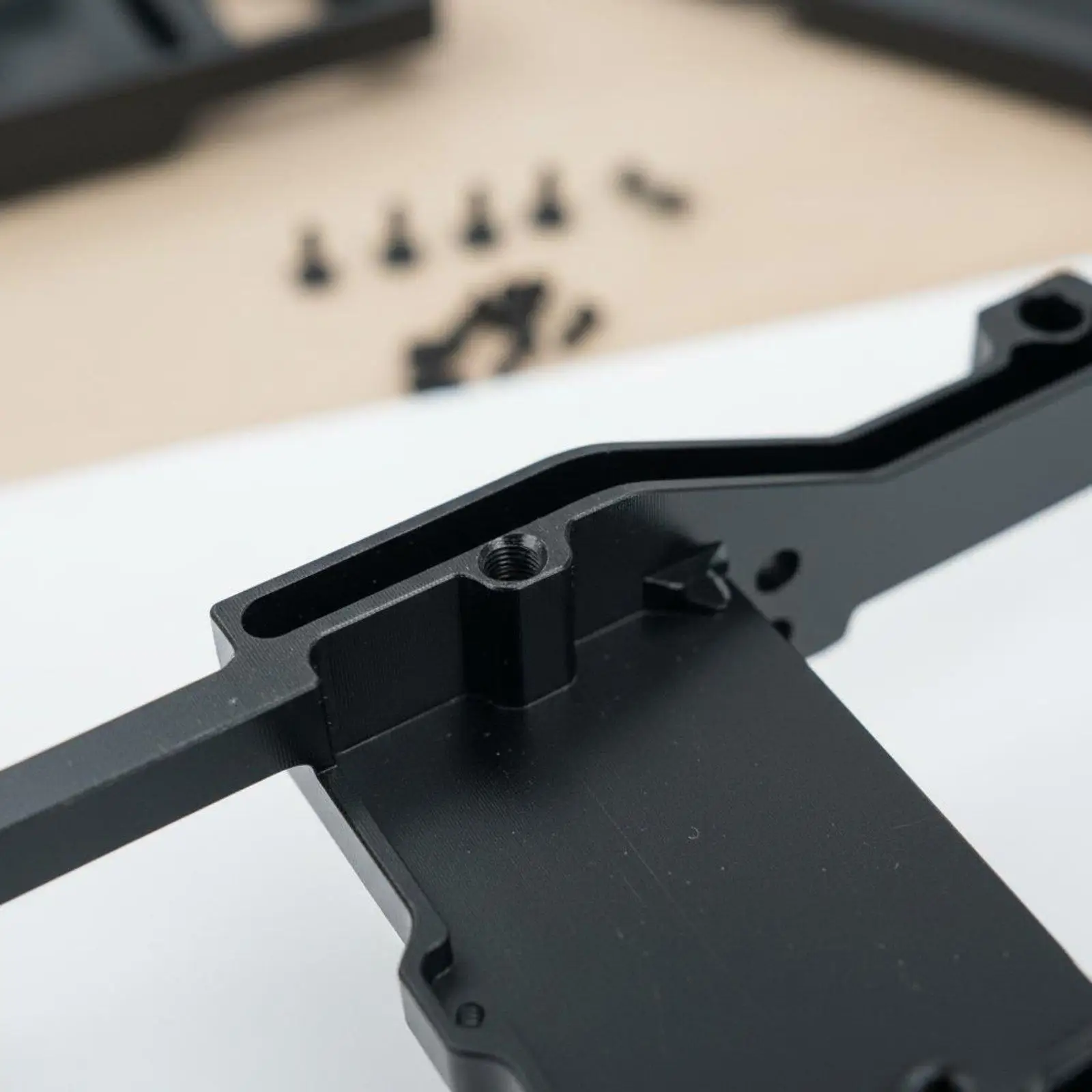 Chasis RC MN300 viga reforzada para construcción mejorada