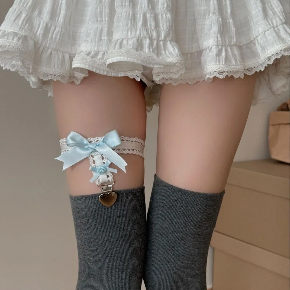 Medias con encaje floral estilo lolita con liguero y lazo - imagen 4