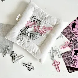 Clips de papel con cruz bicolor estilo Y2K para notas y tarjetas