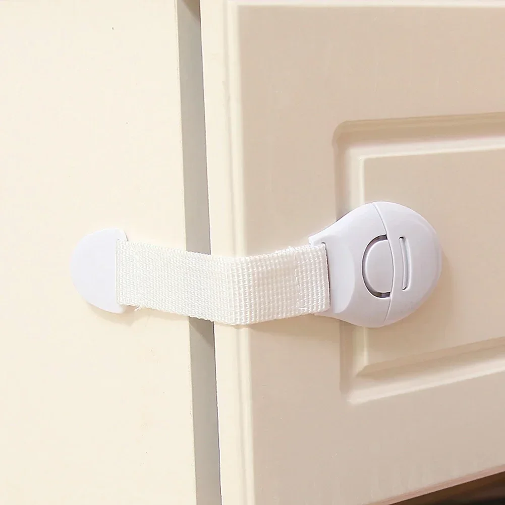 Cerradura de seguridad infantil para muebles y cajones - imagen 3