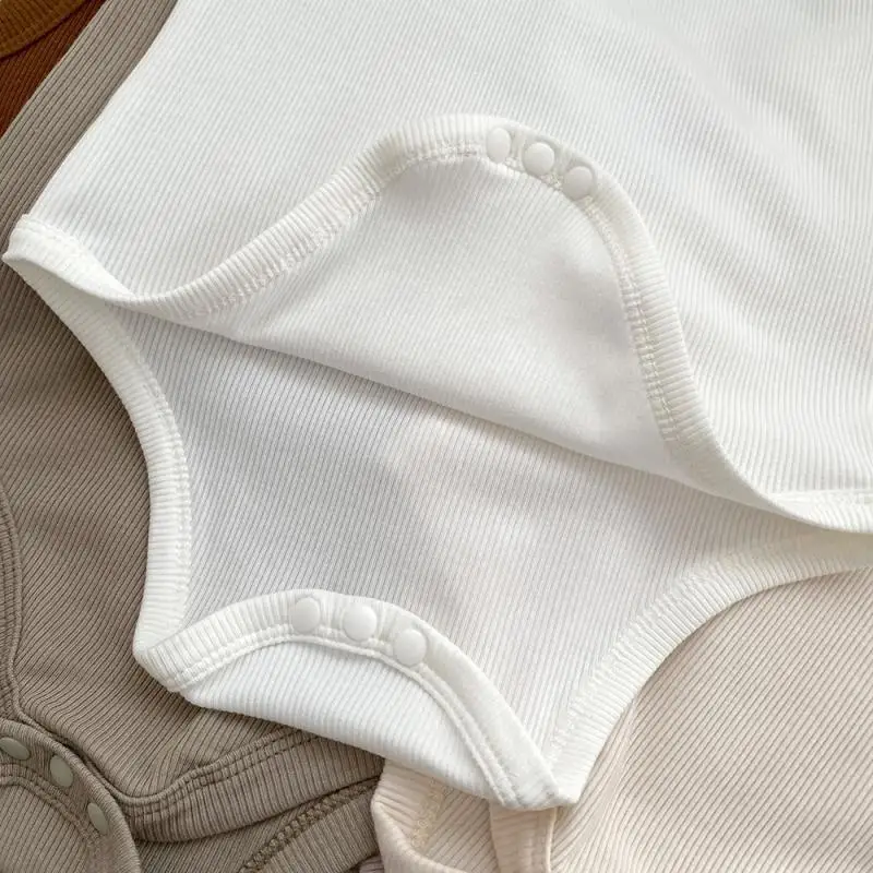 Pelele de algodón fino liso sin mangas de bebé unisex - imagen 2