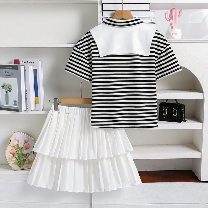 Conjunto de niña de verano con top a rayas y falda escalonada - imagen 3