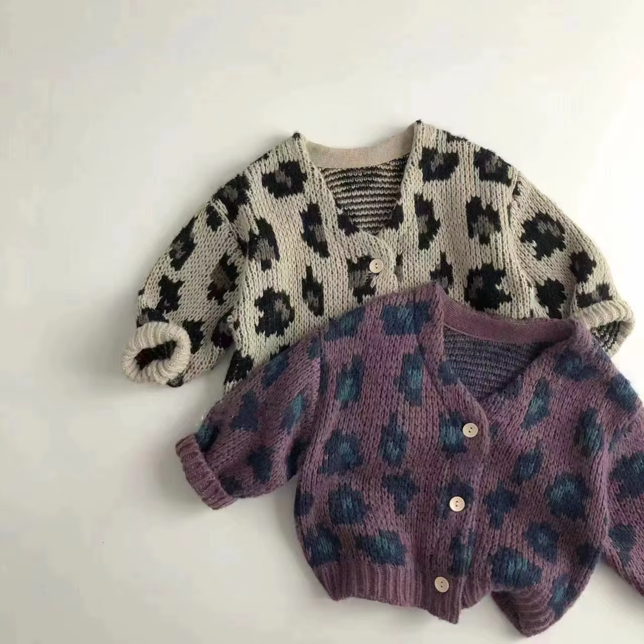 Milancel Suéter de leopardo para niñas y cárdigan de punto suave - imagen 5