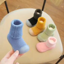 Zapatos tipo calcetín de lana antideslizantes cálidos para bebé