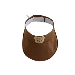Gorra de bebé transpirable con oso, visera solar y parte abierta