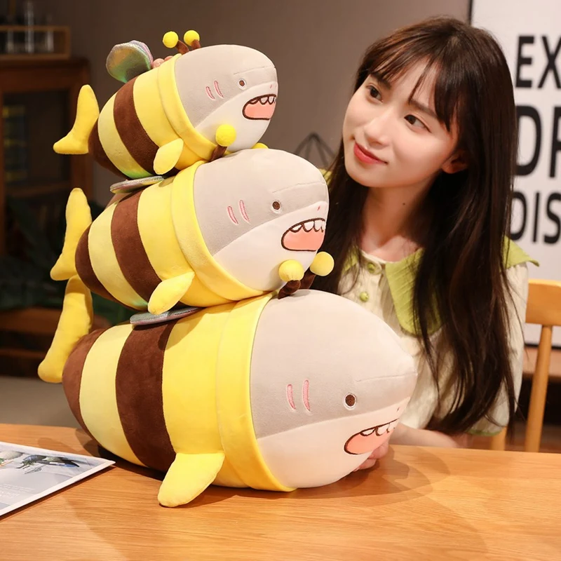 Peluche abeja tiburón suave, almohada cojín para niños - imagen 2