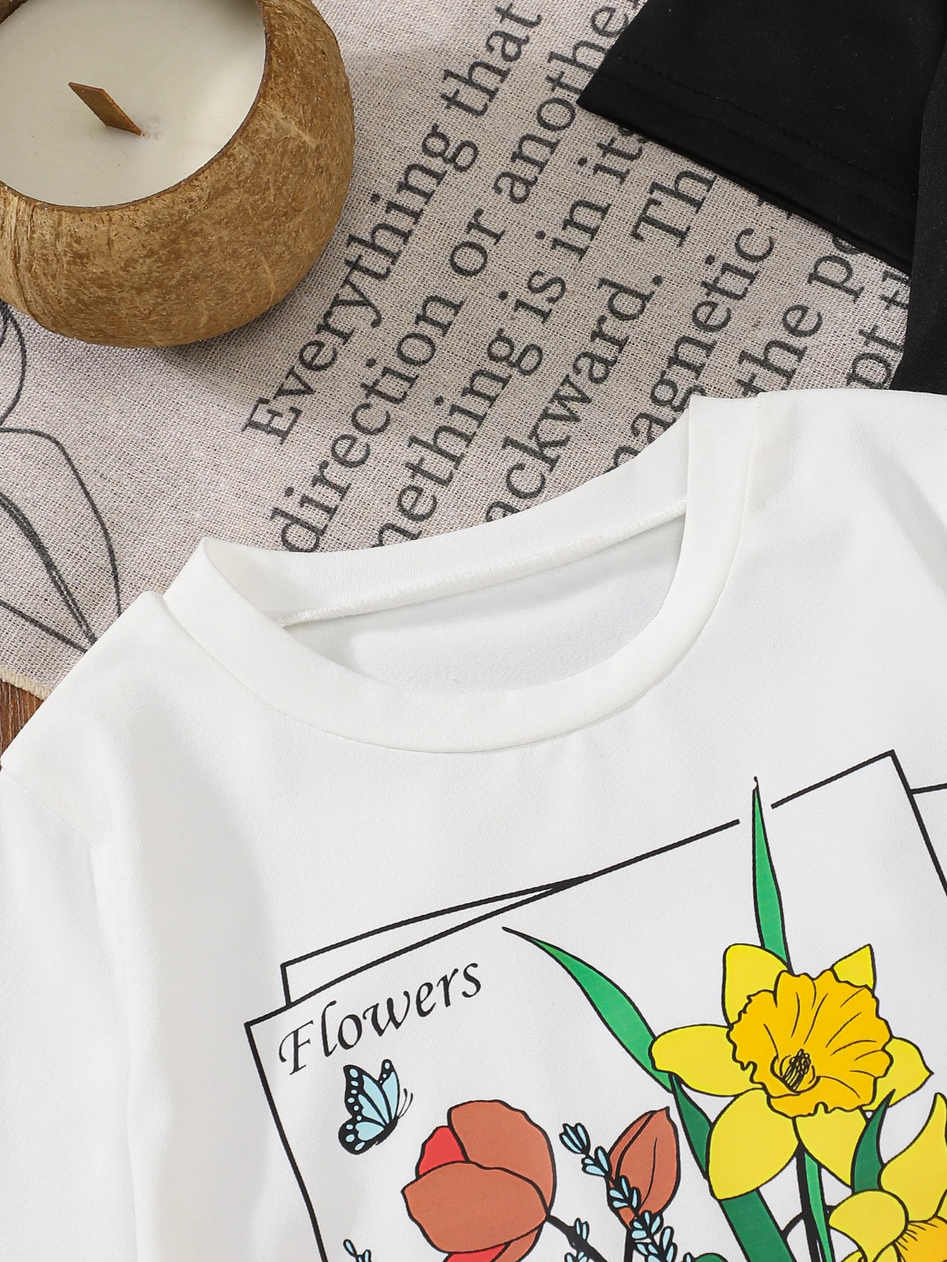 Camiseta de niña manga corta estampado floral cuello redondo - imagen 3