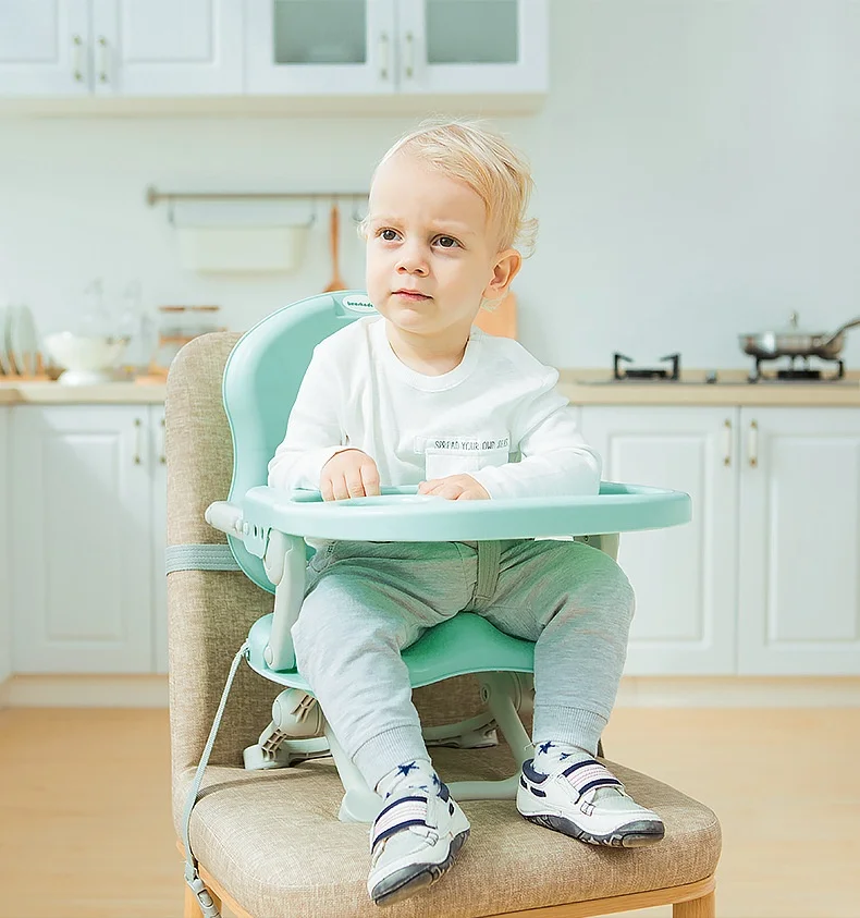 Silla LazyChild en comedor