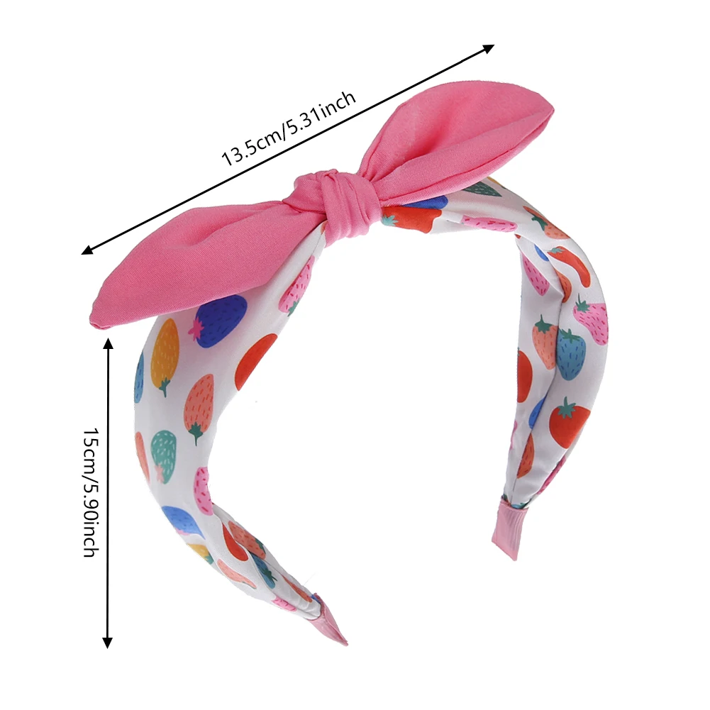 Diadema ancha con orejas de conejo y lazo fresa para niña - imagen 4