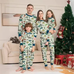 Conjuntos navideños a juego para familia: pijamas y pelele de bebé
