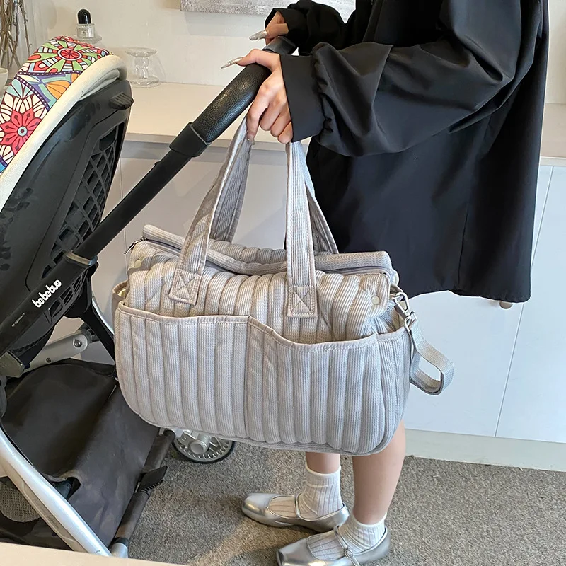 Bolsa de pañales impermeable multifuncional elegante para bebé - imagen 5