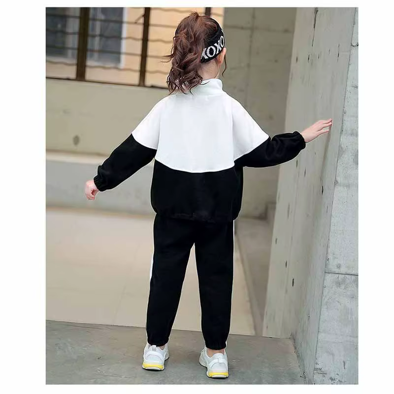 Conjunto deportivo de niña de dos piezas con top térmico acolchado para otoño e invierno - imagen 5