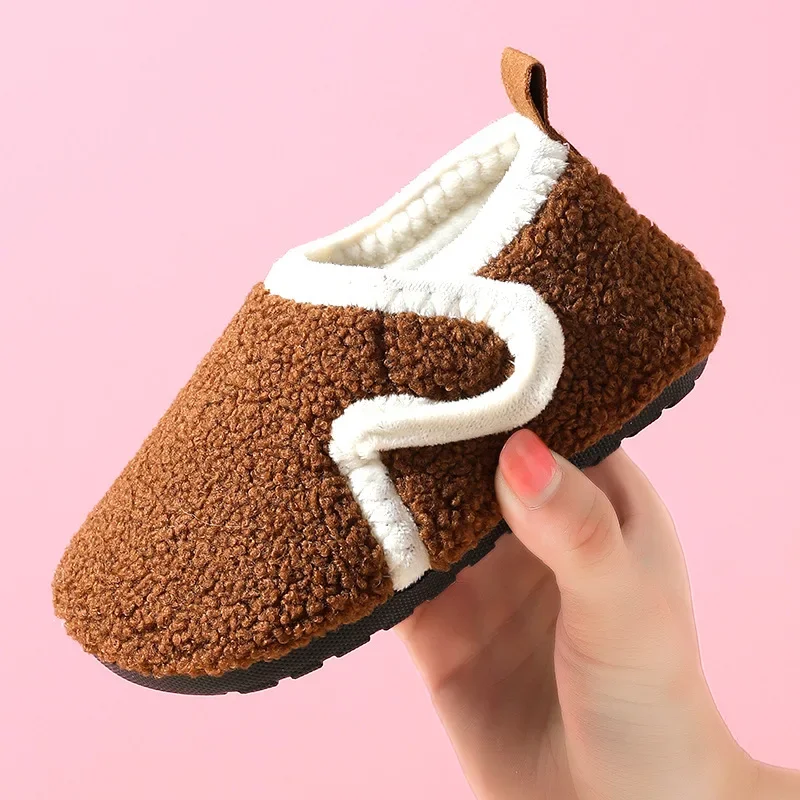 Zapatillas de interior antideslizantes de felpa para niños – Invierno - imagen 3
