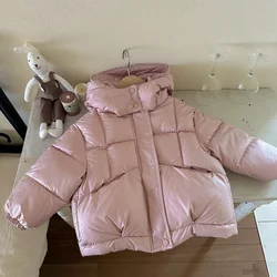 Chaqueta de invierno con capucha acolchada para niña