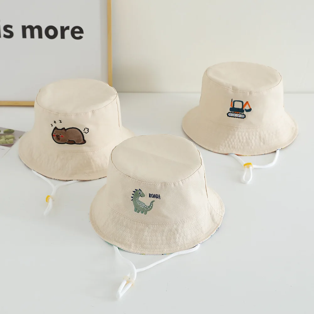 Gorro de verano en distintos ángulos