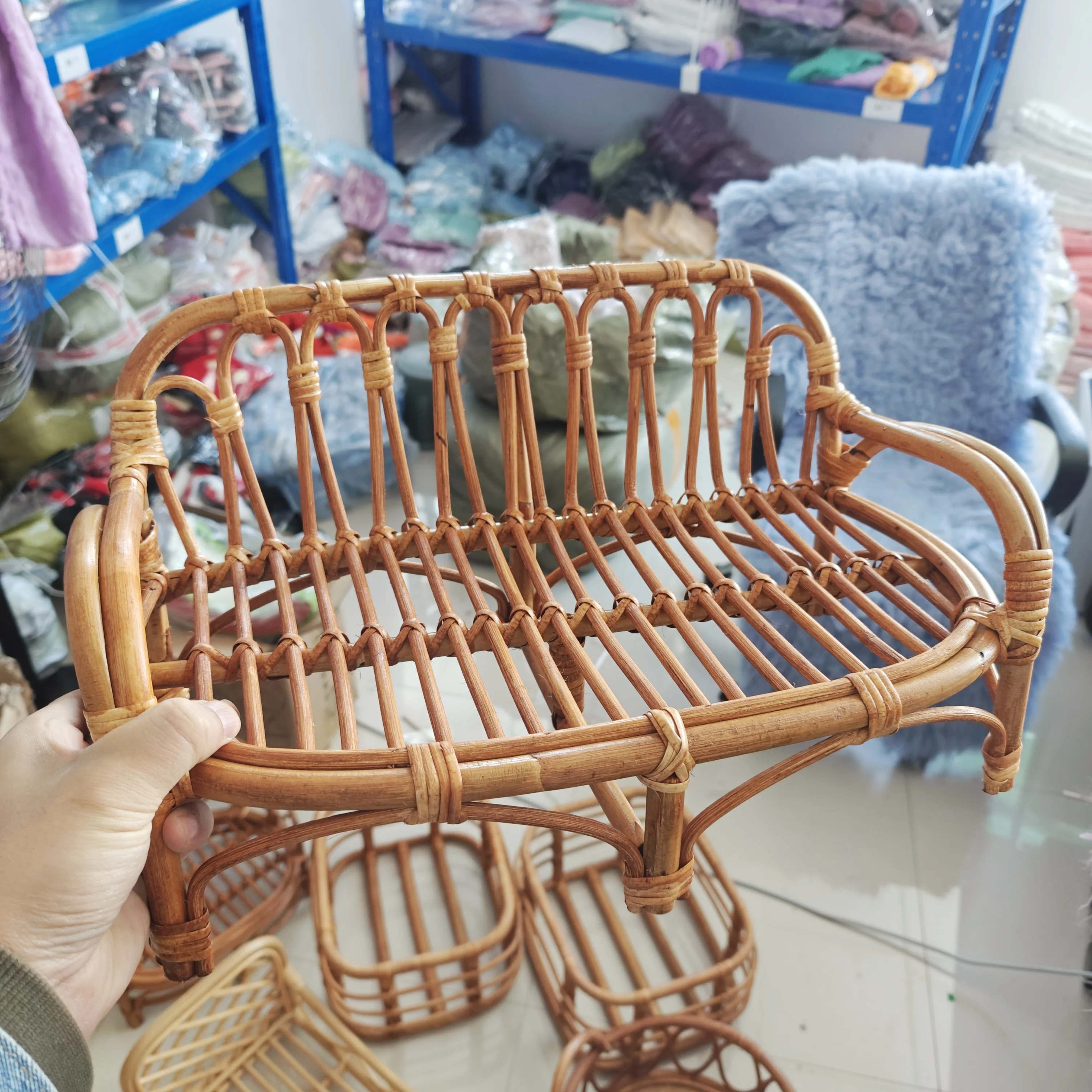 Accesorios de fotografía retro para recién nacido – Cesta y cama - imagen 3