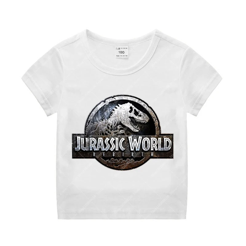 Outfit veraniego con camiseta Jurassic World