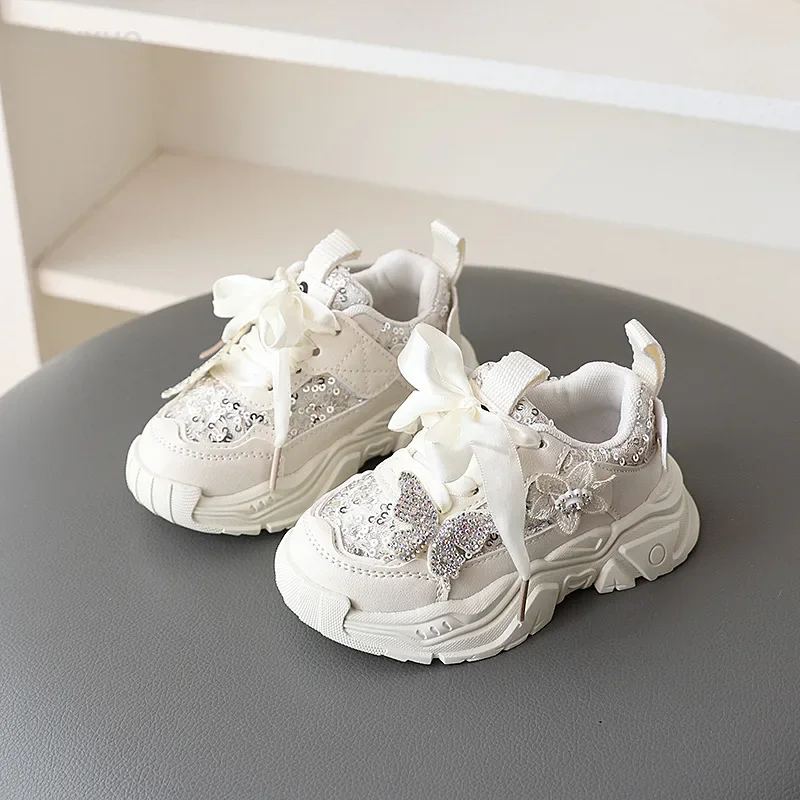 Tenis clásicos para niña con estilo escolar y diseño a la moda - imagen 4