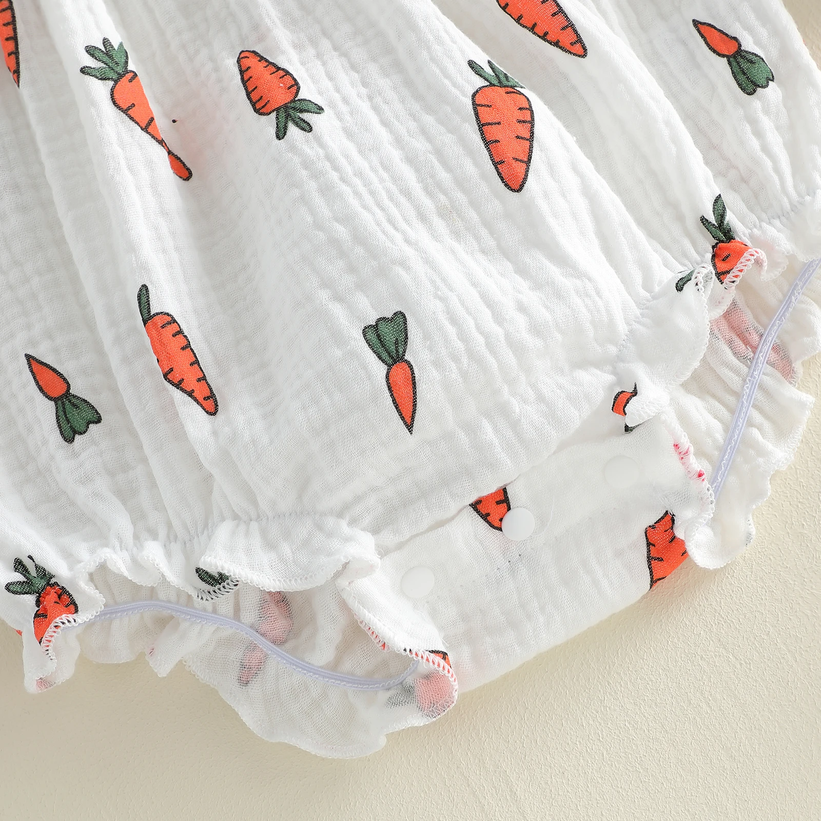 Pelele para bebé niña de Pascua en algodón con estampado zanahoria - imagen 2