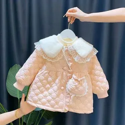 Chaqueta de terciopelo cálida para niñas con estampado animado
