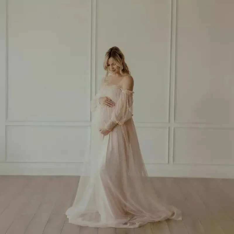 Vestido premamá de tul con lunares y escote corazón para fotos - imagen 3