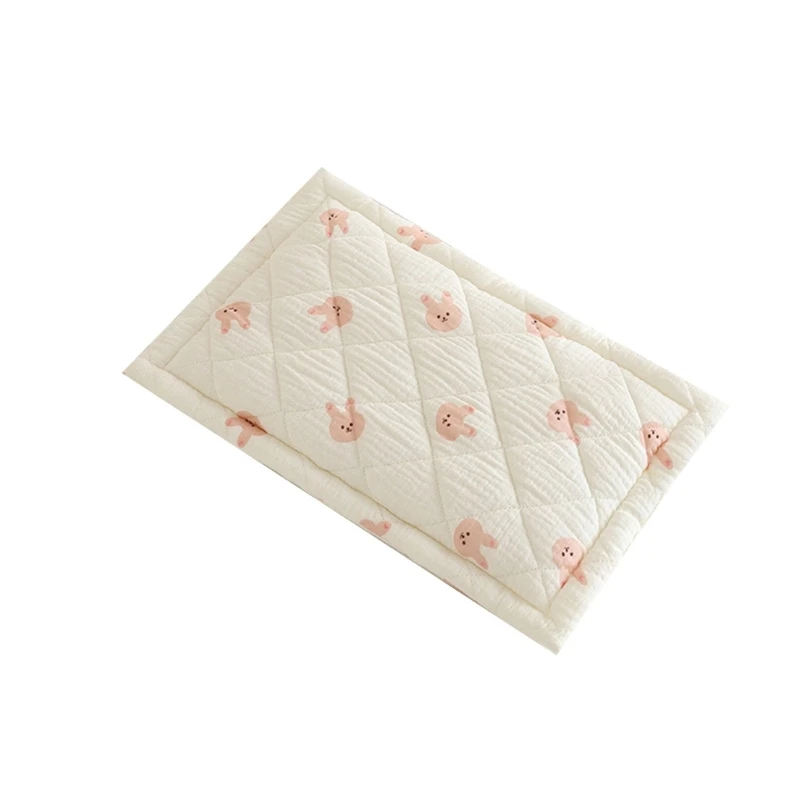 Almohada para la cabeza del bebé en uso