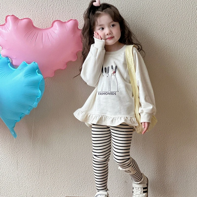 Conjunto de niña de sudadera con capucha y pantalón – estilo coreano - imagen 2