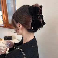 Clips de pelo con lazo de terciopelo para niñas – Negro y rojo
