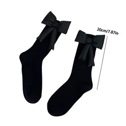 Calcetines hasta la pantorrilla con lazo rojo decorativo acanalado
