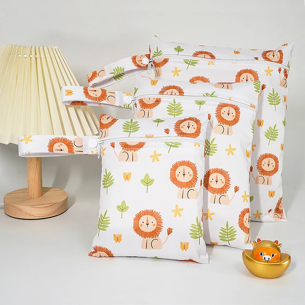 Bolsa de pañales con estampado de oso en color beige