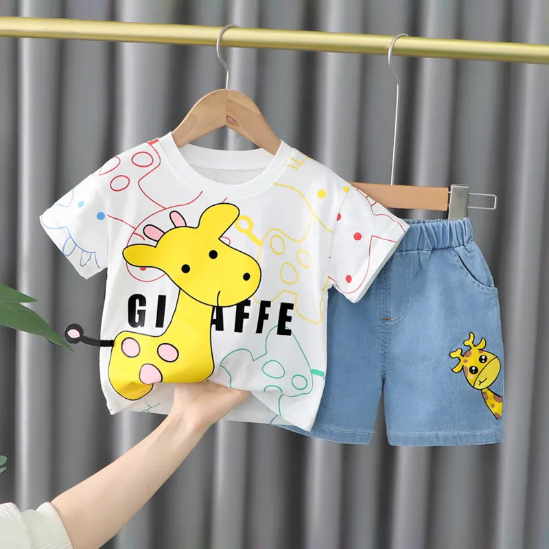 Conjunto de verano para niños con camiseta de dibujos y pantalón corto