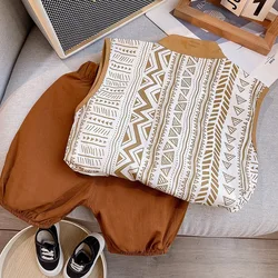 Conjunto de verano para bebé con chaleco y pantalones cortos