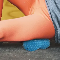 Bola de masaje profundo con forma cacahuete portátil para cuello