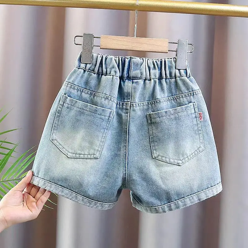 Shorts vaqueros rectos para niña pequeña con bordado de estrella - imagen 5