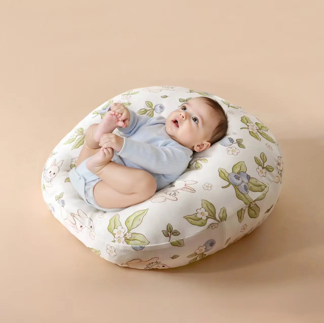 Almohada cuadrada con dibujos para bebé