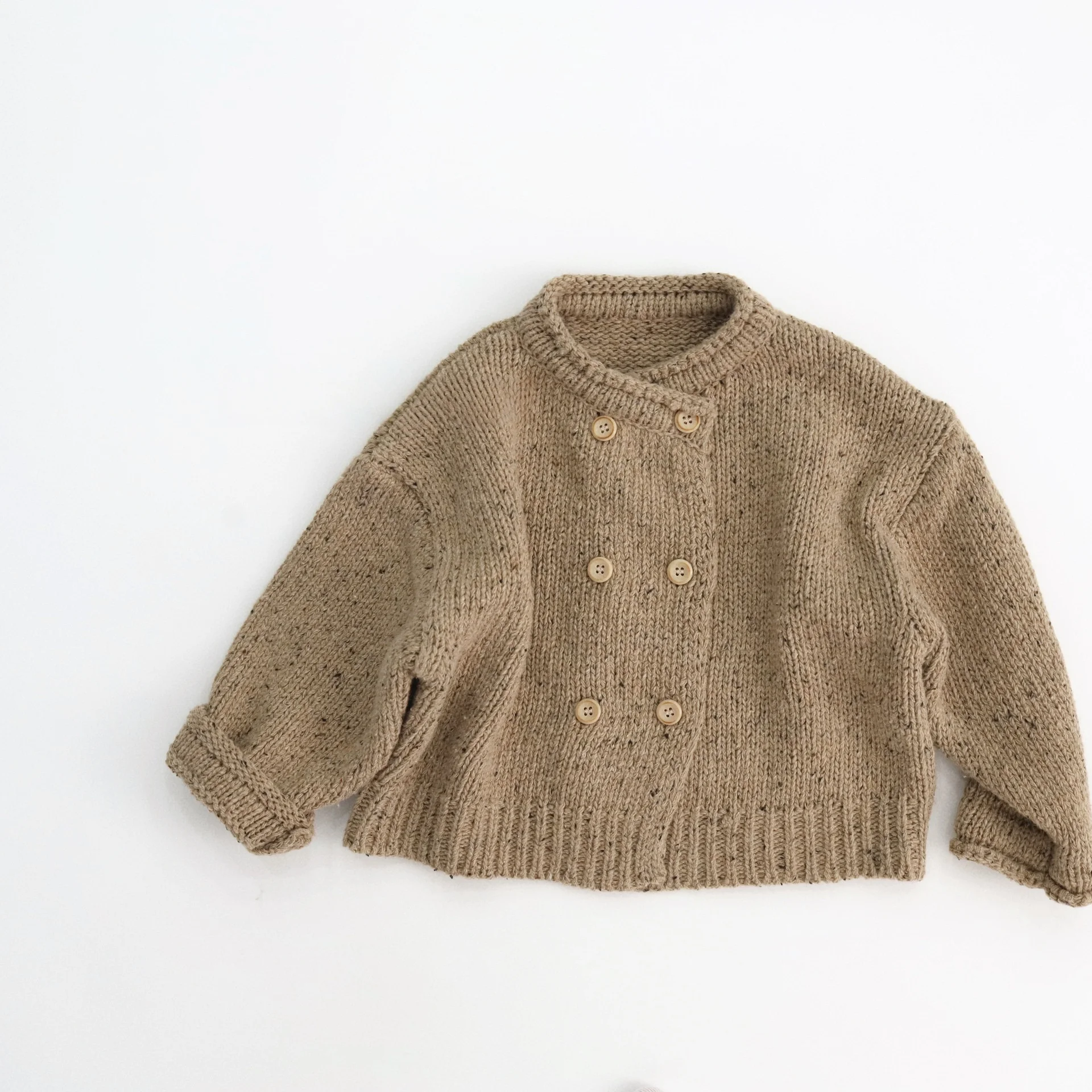 Suéter doble pecho beige para niña