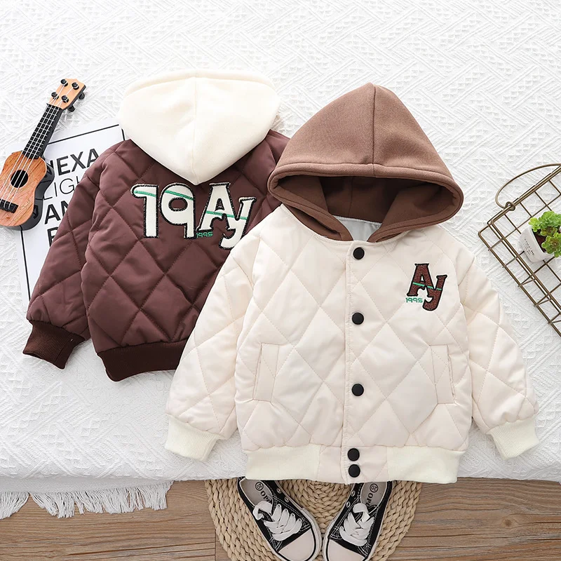 Chaqueta de algodón con capucha para niño