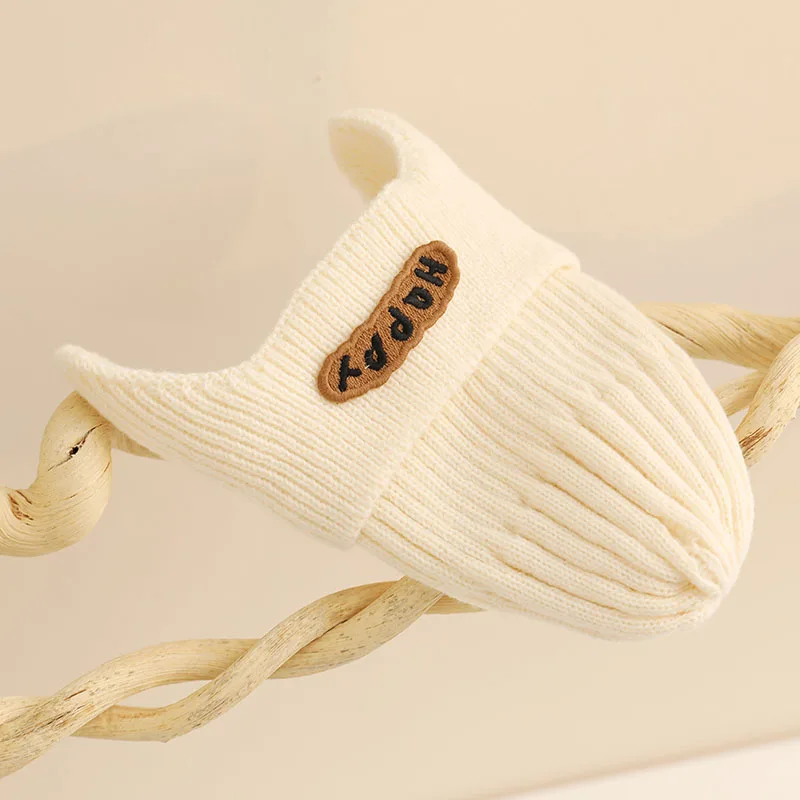 Gorro tejido para bebé de invierno con protección de oídos cálida - imagen 4